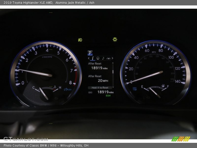 Alumina Jade Metallic / Ash 2019 Toyota Highlander XLE AWD
