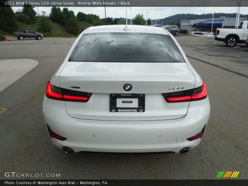 Mineral White Metallic / Black 2021 BMW 3 Series 330i xDrive Sedan