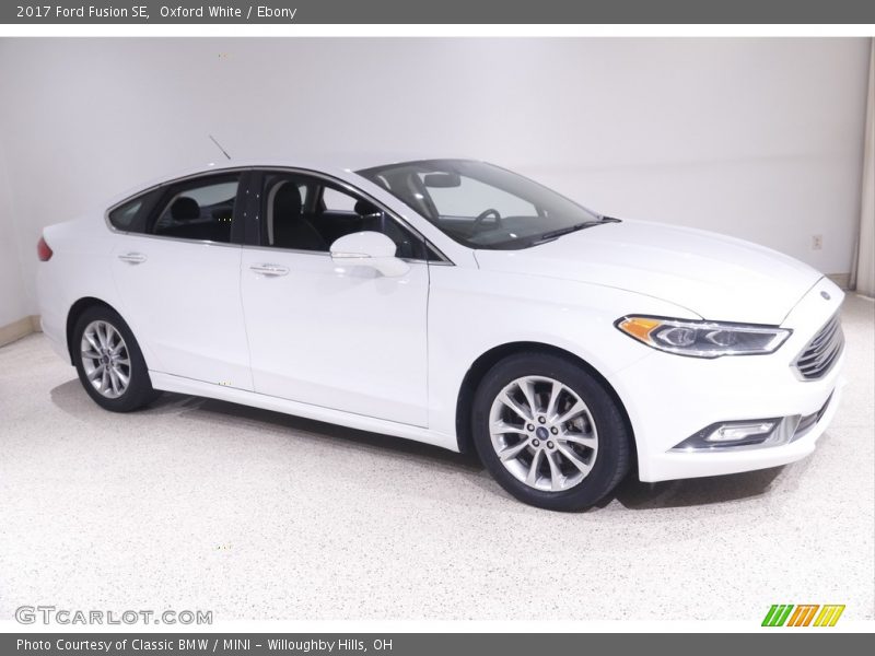 Oxford White / Ebony 2017 Ford Fusion SE