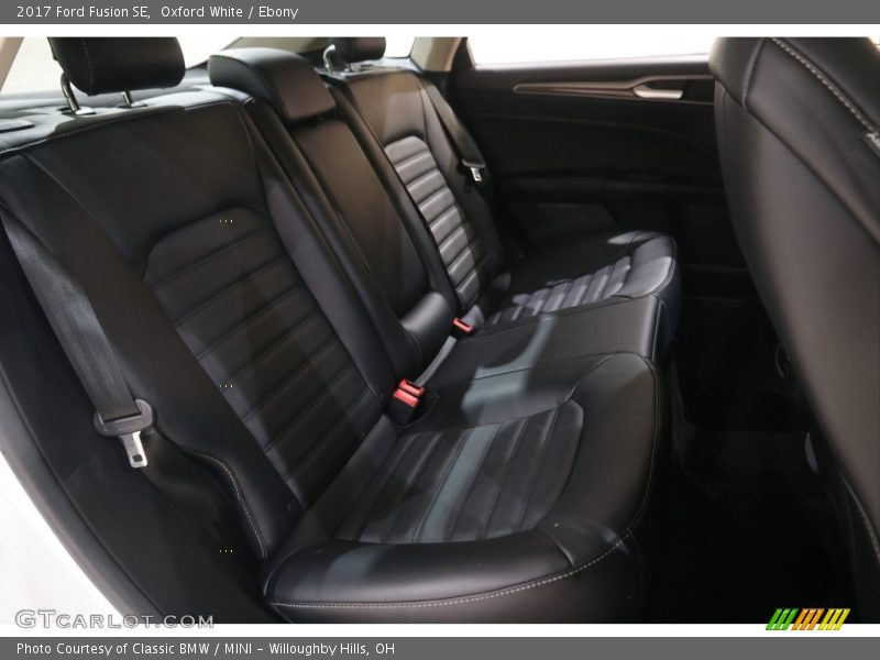 Oxford White / Ebony 2017 Ford Fusion SE