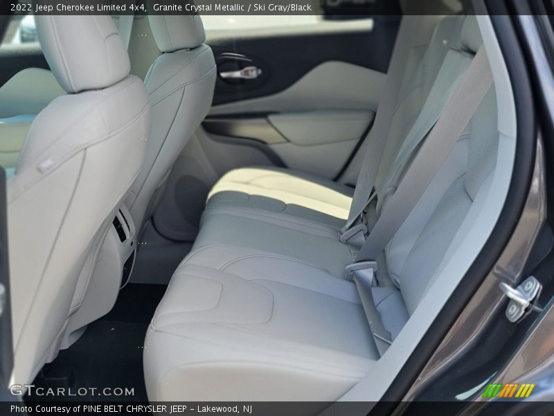 Granite Crystal Metallic / Ski Gray/Black 2022 Jeep Cherokee Limited 4x4