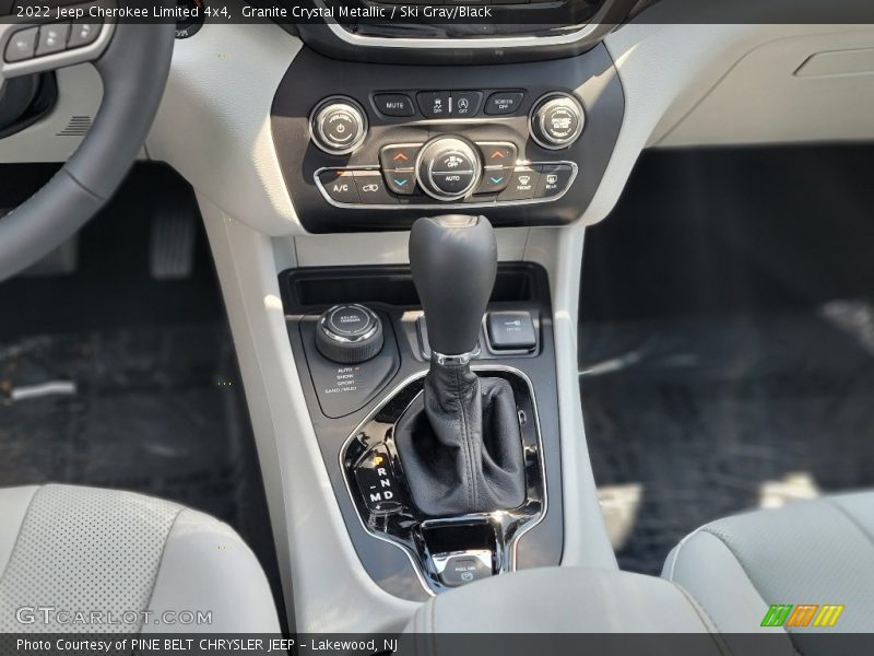 Granite Crystal Metallic / Ski Gray/Black 2022 Jeep Cherokee Limited 4x4