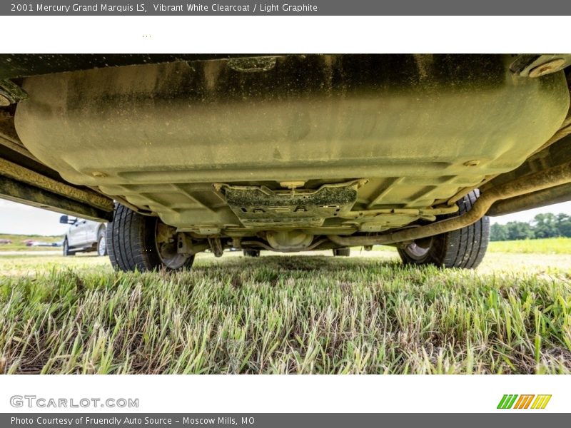 Vibrant White Clearcoat / Light Graphite 2001 Mercury Grand Marquis LS