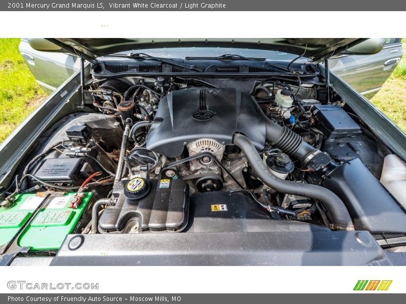 Vibrant White Clearcoat / Light Graphite 2001 Mercury Grand Marquis LS