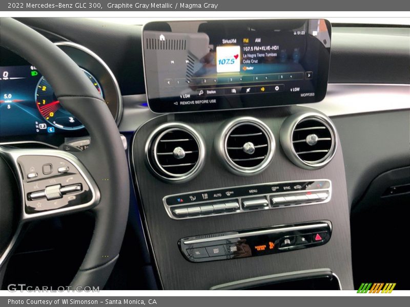 Graphite Gray Metallic / Magma Gray 2022 Mercedes-Benz GLC 300