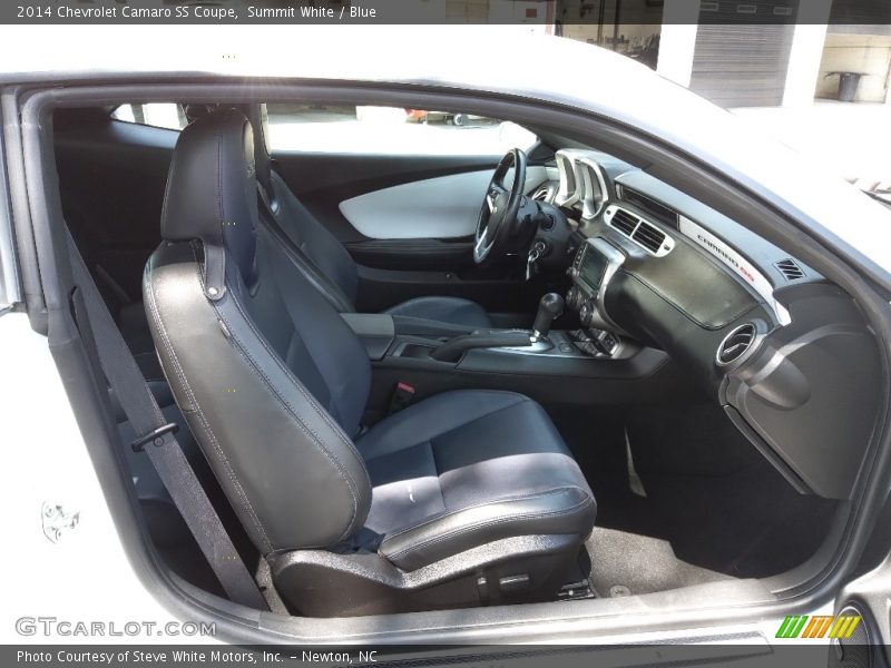 Front Seat of 2014 Camaro SS Coupe
