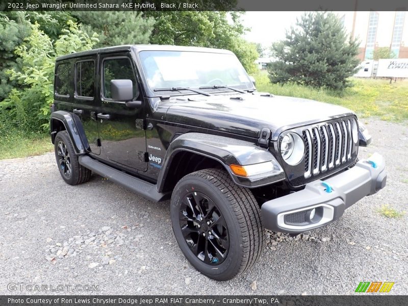 Front 3/4 View of 2022 Wrangler Unlimited Sahara 4XE Hybrid