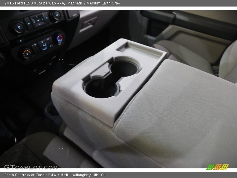 Magnetic / Medium Earth Gray 2016 Ford F150 XL SuperCab 4x4