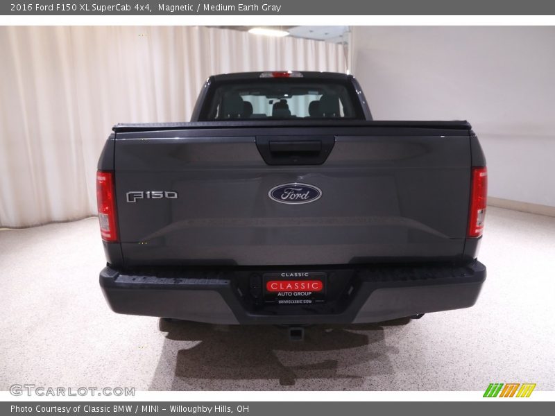 Magnetic / Medium Earth Gray 2016 Ford F150 XL SuperCab 4x4