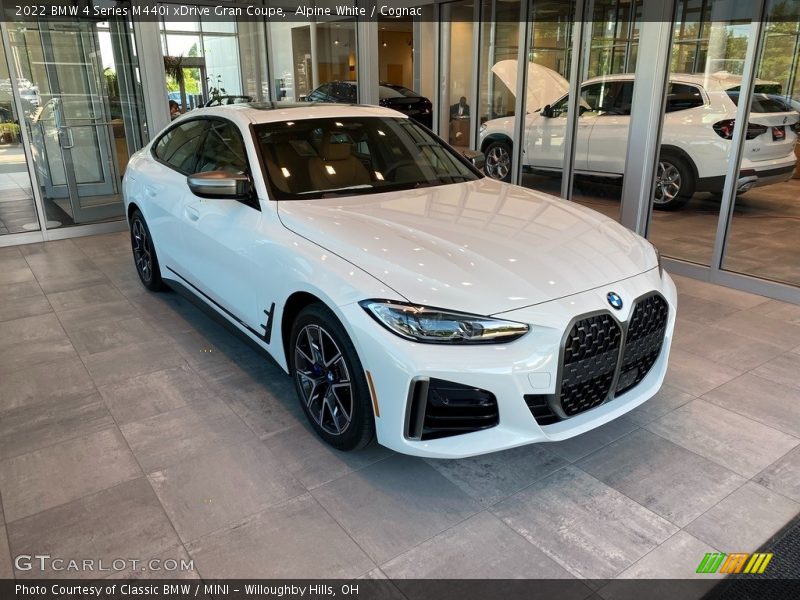 Front 3/4 View of 2022 4 Series M440i xDrive Gran Coupe