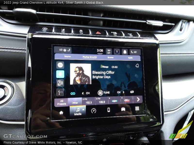 Silver Zynith / Global Black 2022 Jeep Grand Cherokee L Altitude 4x4
