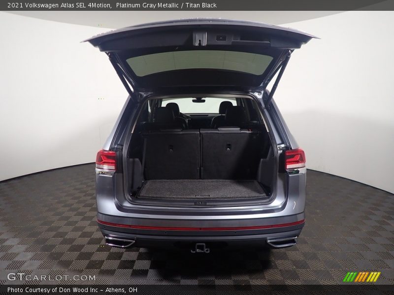 Platinum Gray Metallic / Titan Black 2021 Volkswagen Atlas SEL 4Motion