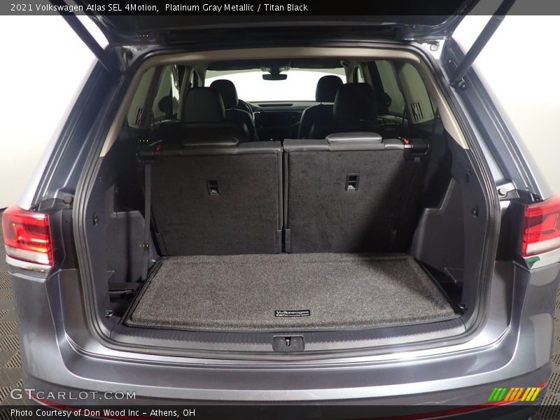 Platinum Gray Metallic / Titan Black 2021 Volkswagen Atlas SEL 4Motion