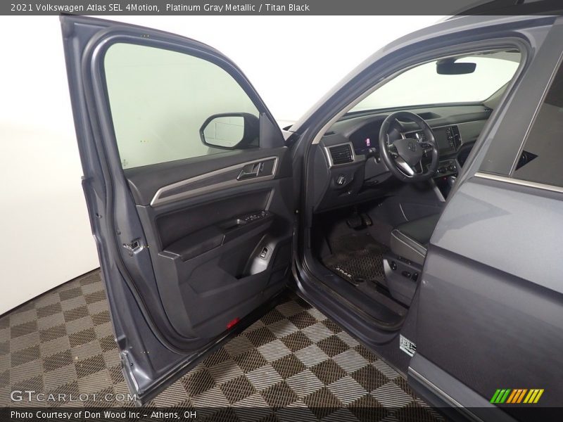 Platinum Gray Metallic / Titan Black 2021 Volkswagen Atlas SEL 4Motion