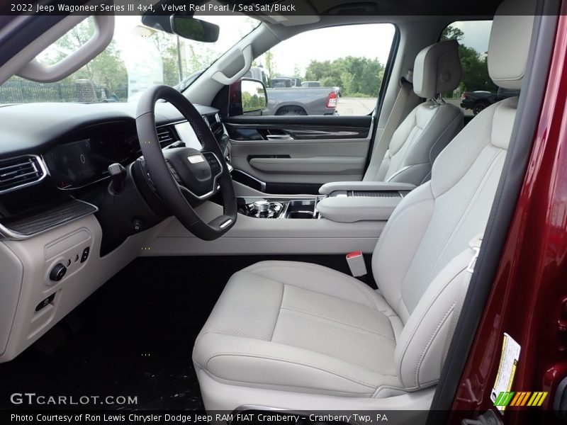 Front Seat of 2022 Wagoneer Series III 4x4