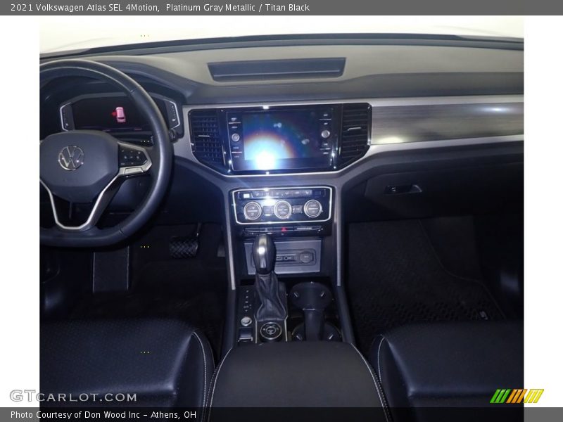 Platinum Gray Metallic / Titan Black 2021 Volkswagen Atlas SEL 4Motion