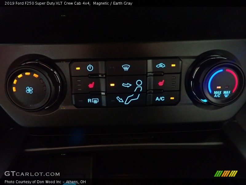 Magnetic / Earth Gray 2019 Ford F250 Super Duty XLT Crew Cab 4x4