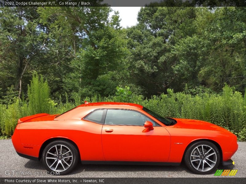 Go Mango / Black 2022 Dodge Challenger R/T