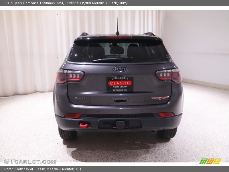 Granite Crystal Metallic / Black/Ruby 2019 Jeep Compass Trailhawk 4x4