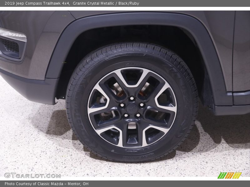 Granite Crystal Metallic / Black/Ruby 2019 Jeep Compass Trailhawk 4x4