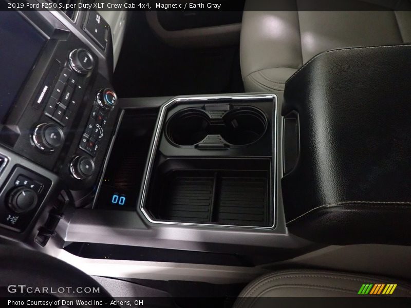 Magnetic / Earth Gray 2019 Ford F250 Super Duty XLT Crew Cab 4x4