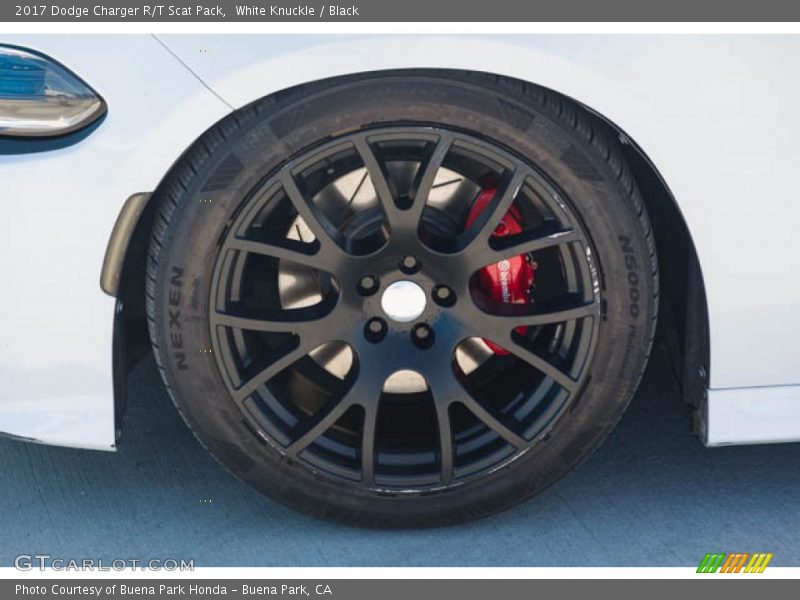 White Knuckle / Black 2017 Dodge Charger R/T Scat Pack