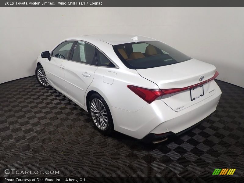 Wind Chill Pearl / Cognac 2019 Toyota Avalon Limited