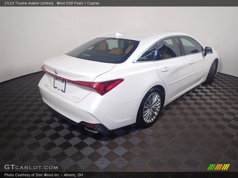 Wind Chill Pearl / Cognac 2019 Toyota Avalon Limited