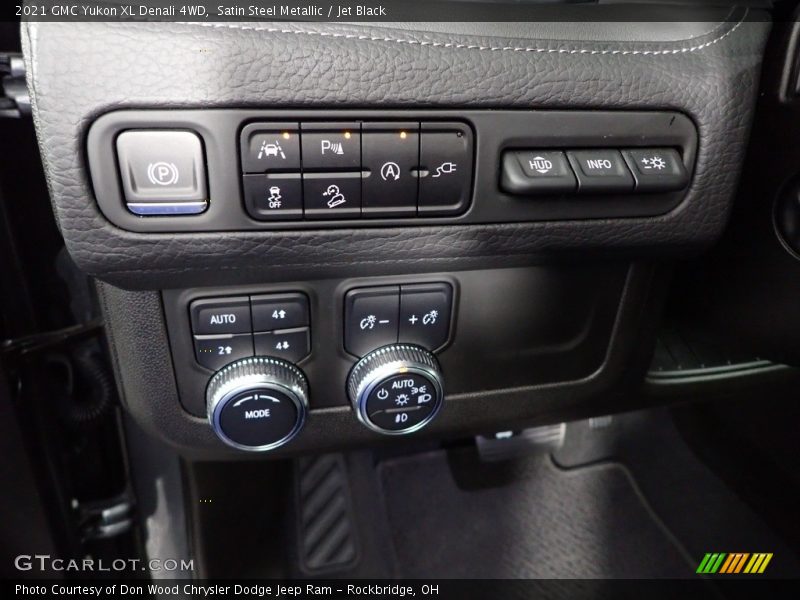 Satin Steel Metallic / Jet Black 2021 GMC Yukon XL Denali 4WD