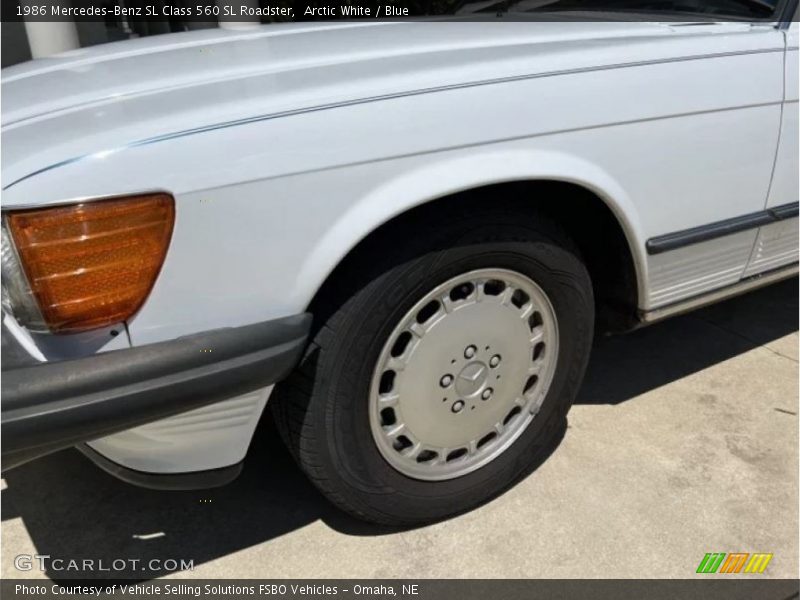 Arctic White / Blue 1986 Mercedes-Benz SL Class 560 SL Roadster