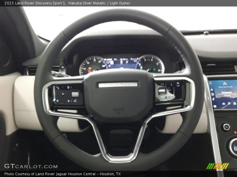 Hakuba Silver Metallic / Light Oyster 2023 Land Rover Discovery Sport S
