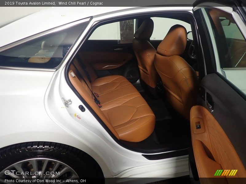 Wind Chill Pearl / Cognac 2019 Toyota Avalon Limited
