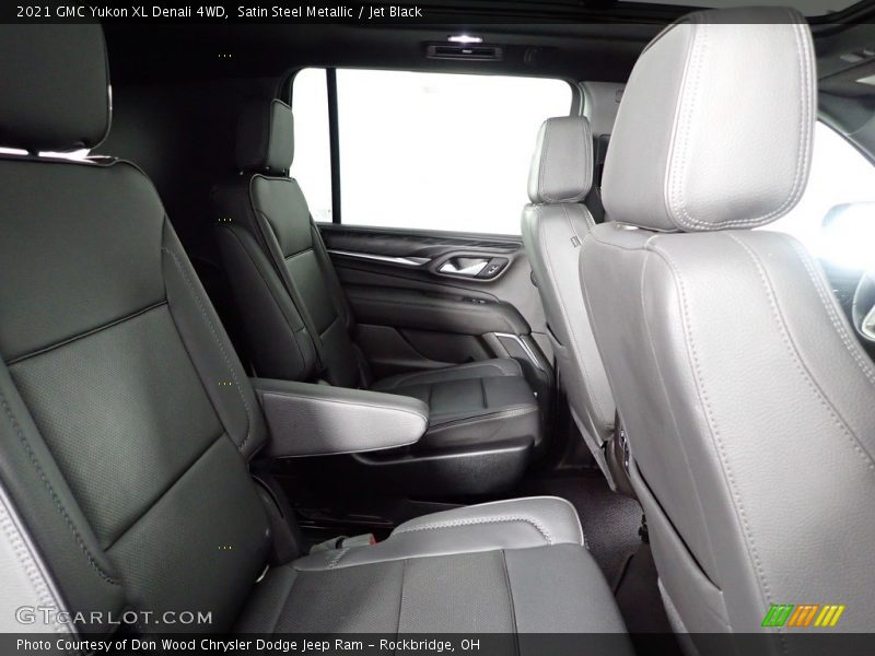 Satin Steel Metallic / Jet Black 2021 GMC Yukon XL Denali 4WD