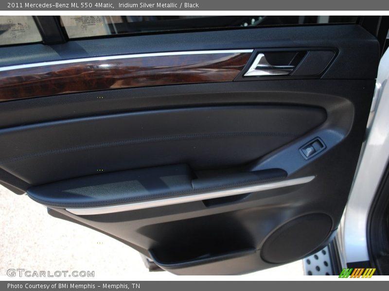Iridium Silver Metallic / Black 2011 Mercedes-Benz ML 550 4Matic