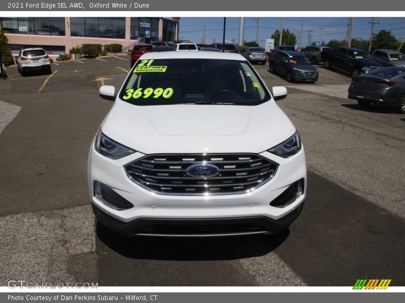 Oxford White / Dune 2021 Ford Edge SEL AWD