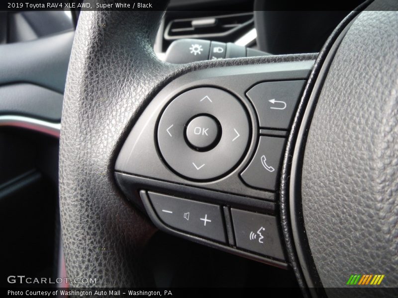 Super White / Black 2019 Toyota RAV4 XLE AWD