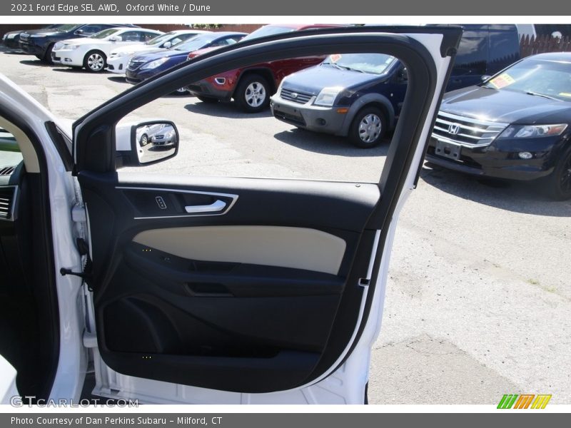 Oxford White / Dune 2021 Ford Edge SEL AWD