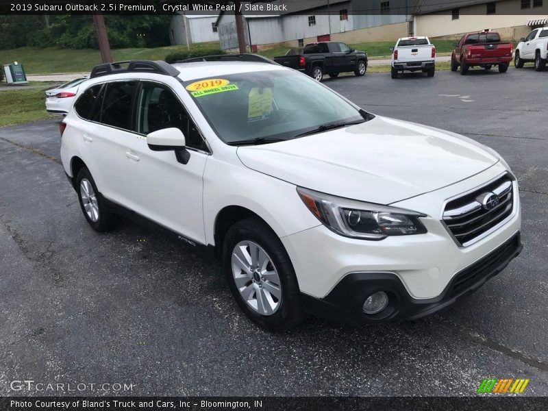Crystal White Pearl / Slate Black 2019 Subaru Outback 2.5i Premium