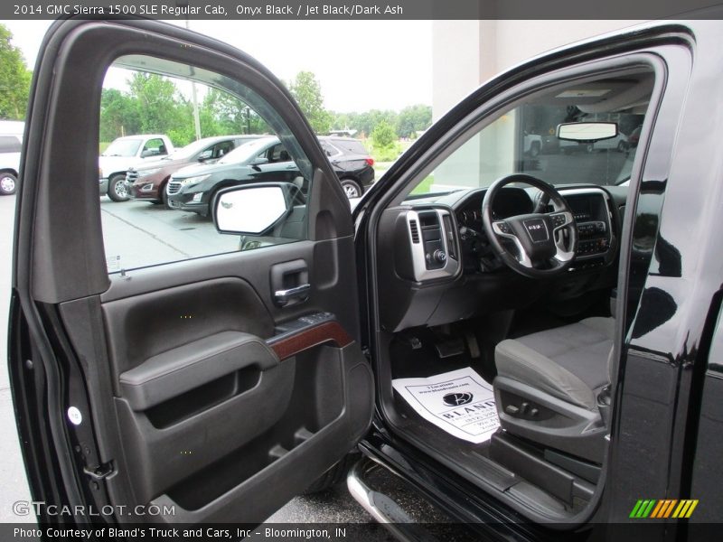 Front Seat of 2014 Sierra 1500 SLE Regular Cab