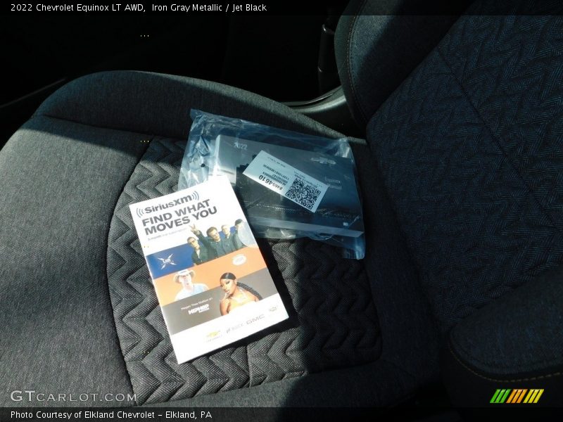 Iron Gray Metallic / Jet Black 2022 Chevrolet Equinox LT AWD