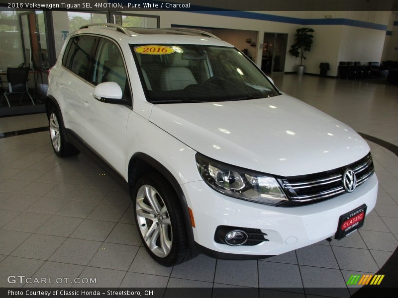 Pure White / Charcoal 2016 Volkswagen Tiguan SEL 4MOTION