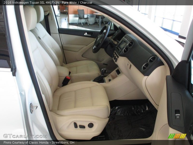 Front Seat of 2016 Tiguan SEL 4MOTION