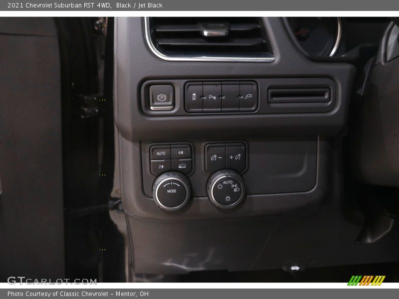 Black / Jet Black 2021 Chevrolet Suburban RST 4WD
