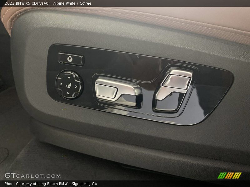 Alpine White / Coffee 2022 BMW X5 xDrive40i