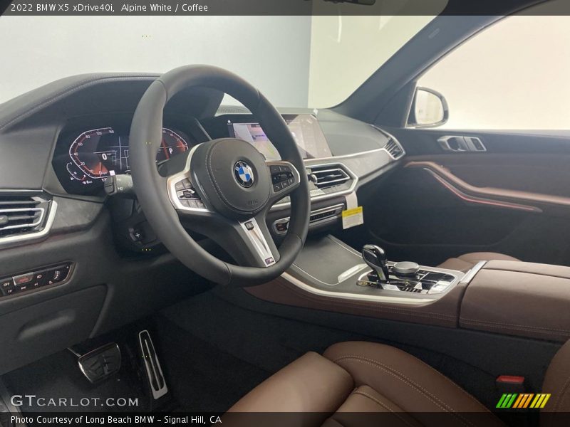 Alpine White / Coffee 2022 BMW X5 xDrive40i