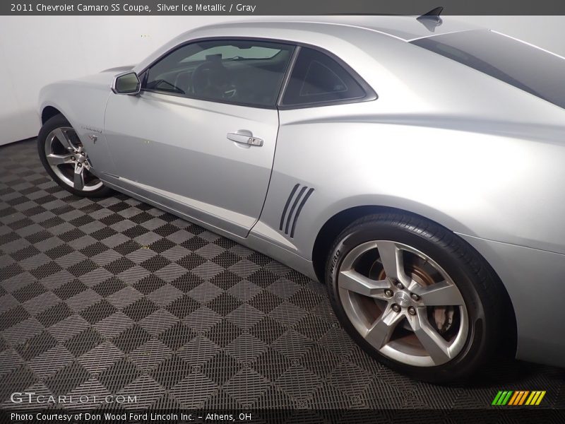 Silver Ice Metallic / Gray 2011 Chevrolet Camaro SS Coupe