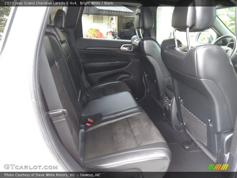 Bright White / Black 2020 Jeep Grand Cherokee Laredo E 4x4