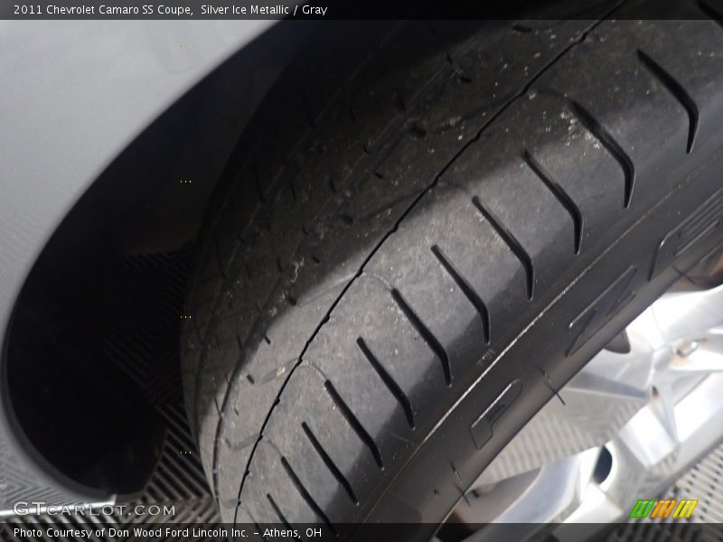Silver Ice Metallic / Gray 2011 Chevrolet Camaro SS Coupe