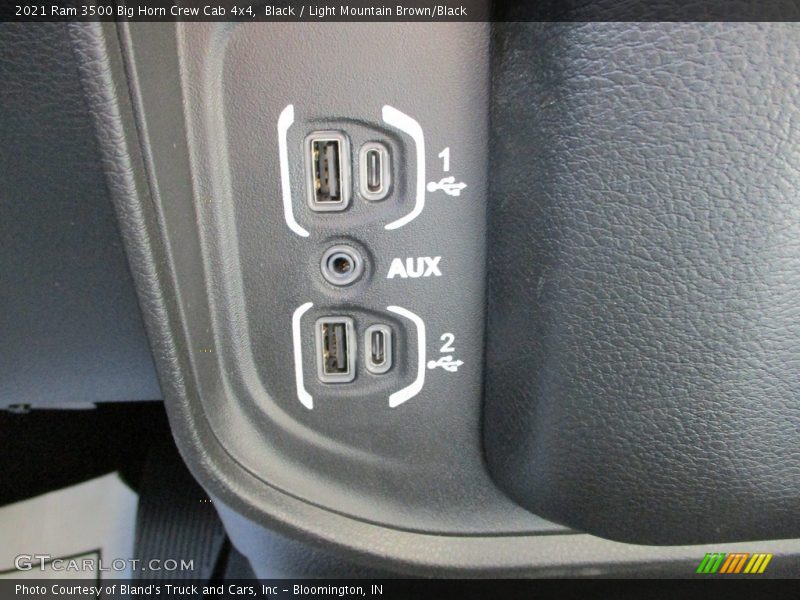 Black / Light Mountain Brown/Black 2021 Ram 3500 Big Horn Crew Cab 4x4