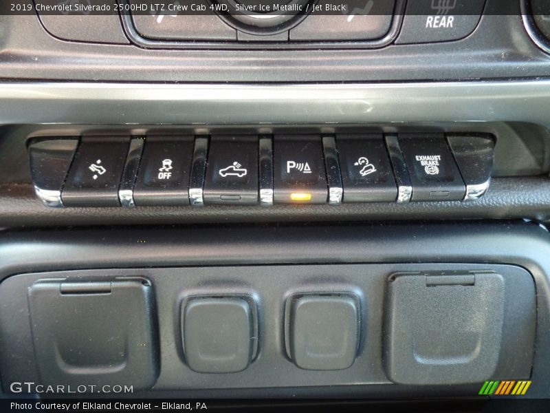 Silver Ice Metallic / Jet Black 2019 Chevrolet Silverado 2500HD LTZ Crew Cab 4WD